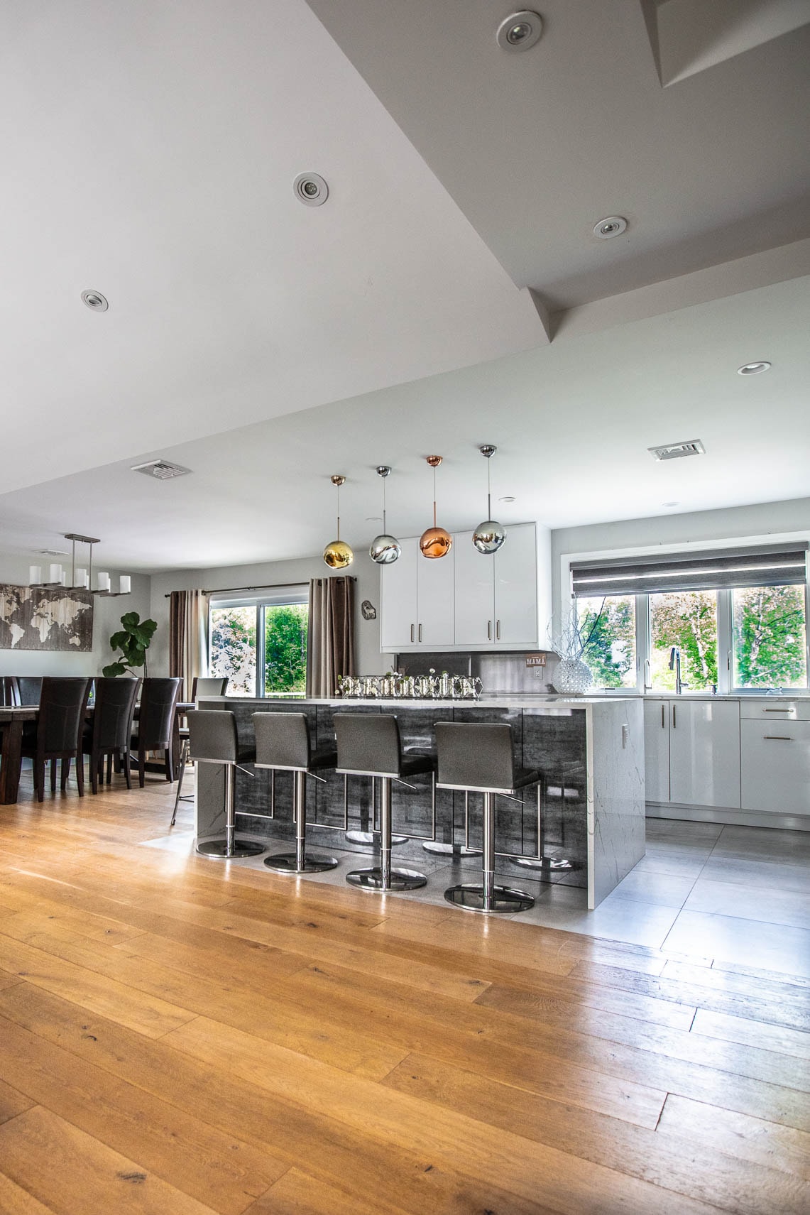 Classic meets modern Manhattan kitchen